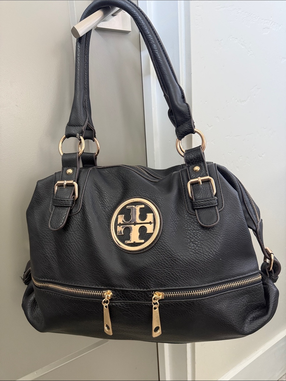 Tory Burch Amanda Black Pebbled Leather Hobo Satchel Bag Gold Hardware